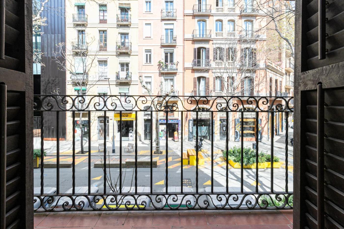 Weflating Sant Antoni Market Barcelona Exterior foto